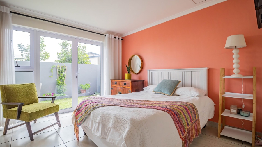 4 Bedroom Property for Sale in Sunset Estate Western Cape